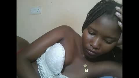 love online show from 11/08/25, 04:01