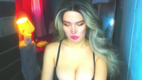 T A N Y A online show from 11/11/25, 02:55