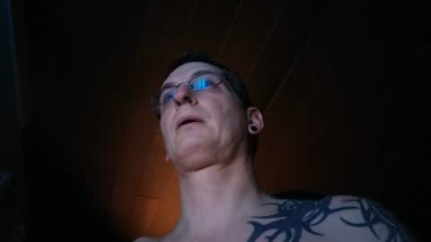 Tom online show from 06/20/26, 08:22