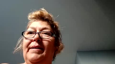 Snapshot of hotboobs117 chatting on 11/19/25, 06:41 hotboobs117 online show from 11/19/25, 06:41