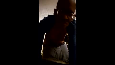 Snapshot of hotboy337135633 chatting on 12/20/25, 10:55 hotboy337135633 online show from 12/20/25, 10:55