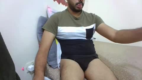 Snapshot of hotboy8677 chatting on 11/20/25, 07:52 Hotboy8677 online show from 11/20/25, 07:52