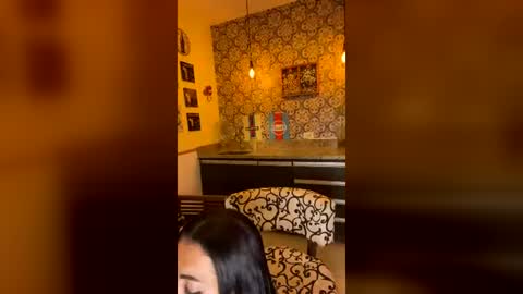 Snapshot of hotbronzeada chatting on 06/15/26, 11:18 Michele online show from 06/15/26, 11:18