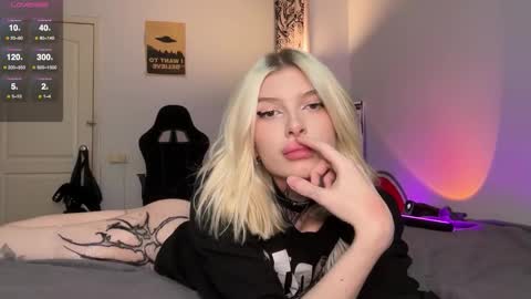 hotchubently online show from 11/09/25, 08:01