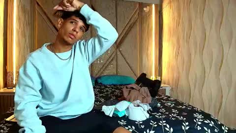 hotcouple_222 online show from 01/06/26, 07:12