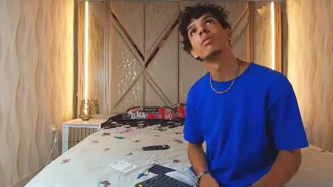 hotcouple_222 online show from 04/10/26, 01:38