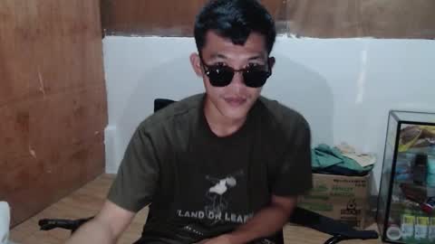 Snapshot of hotcuteasianxx chatting on 10/28/25, 02:42 hotcuteasianxx online show from 10/28/25, 02:42