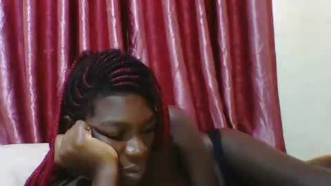 VICTORIA online show from 11/29/25, 09:56