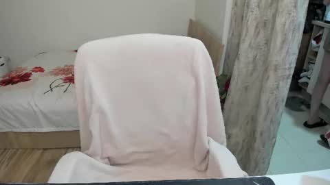 Snapshot of hotdelightsxy chatting on 06/11/26, 09:57 KRISS LUNA online show from 06/11/26, 09:57