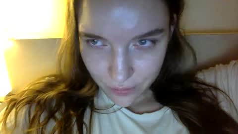 Snapshot of hoteffy chatting on 12/15/24, 01:57 effy online show from 12/15/24, 01:57