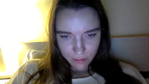 Snapshot of hoteffy chatting on 12/17/24, 11:38 effy online show from 12/17/24, 11:38