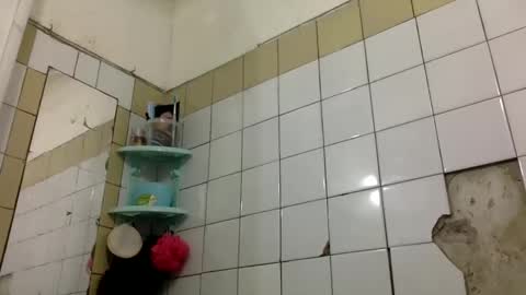 Snapshot of hoteffy chatting on 02/04/25, 01:02 effy online show from 02/04/25, 01:02