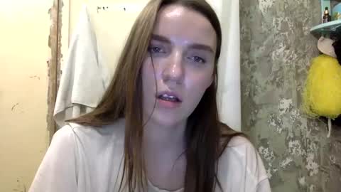 Snapshot of hoteffy chatting on 02/11/25, 09:53 effy online show from 02/11/25, 09:53