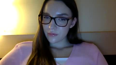 Snapshot of hoteffy chatting on 03/05/25, 08:53 effy online show from 03/05/25, 08:53