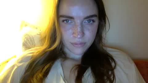 Snapshot of hoteffy chatting on 10/12/25, 09:47 effy online show from 10/12/25, 09:47