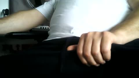 hotelstayer1234 online show from 06/02/26, 07:32