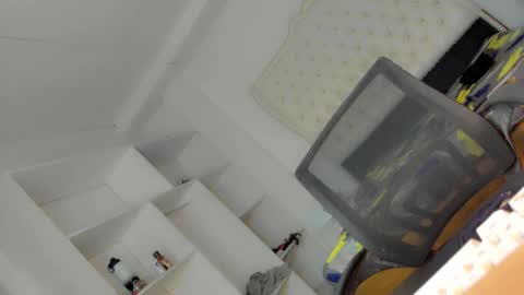 Snapshot of hotfalling_angel1 chatting on 02/17/25, 07:47 Angel online show from 02/17/25, 07:47