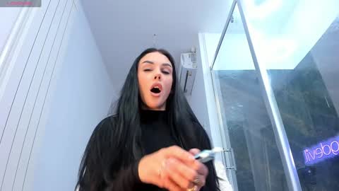 Snapshot of hotfallingdevil chatting on 09/24/25, 04:38 hotfallingdevil online show from 09/24/25, 04:38