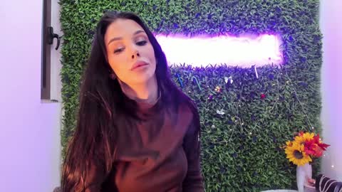 hotfallingdevil online show from 12/17/25, 05:46