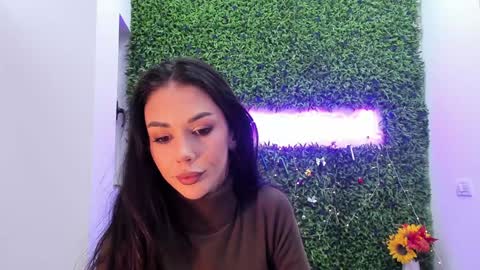 Snapshot of hotfallingdevil chatting on 12/18/25, 05:35 hotfallingdevil online show from 12/18/25, 05:35