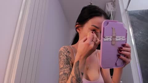 Snapshot of hotfallingdevil chatting on 02/13/26, 05:47 hotfallingdevil online show from 02/13/26, 05:47