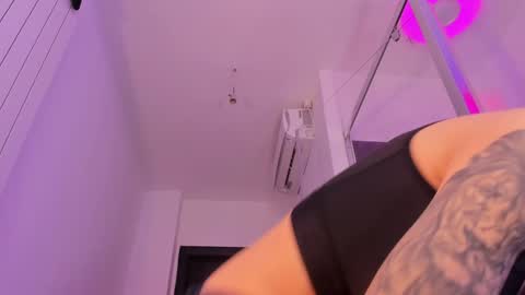 Snapshot of hotfallingdevil chatting on 02/20/26, 06:19 hotfallingdevil online show from 02/20/26, 06:19