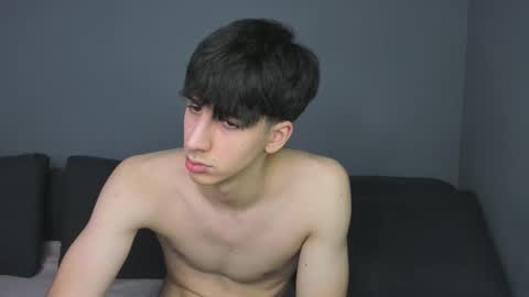 QUENTIN online show from 12/14/25, 06:41