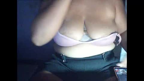 hotflowerclit online show from 04/19/26, 01:54