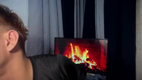 Snapshot of hotfucker_drei chatting on 11/29/25, 11:35 hotfucker_drei online show from 11/29/25, 11:35