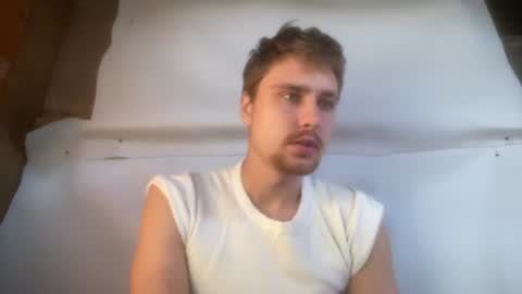 Snapshot of hotgentleman_3003 chatting on 07/06/26, 04:31 William online show from 07/06/26, 04:31