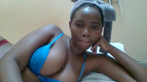 Queen online show from 02/06/26, 07:17