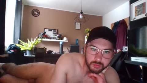 hotguitarplayernaked online show from 10/10/25, 02:05