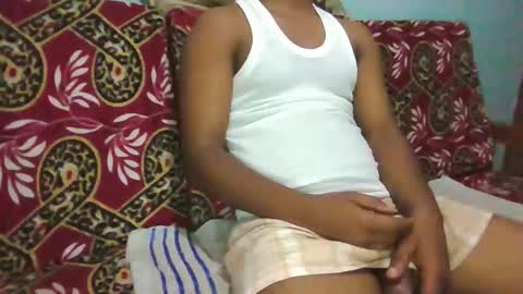 hotguyy001 online show from 01/16/26, 02:15