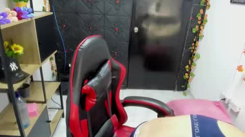 hannah online show from 03/02/26, 02:47