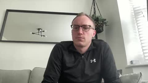 Snapshot of hotholby86 chatting on 12/29/24, 01:17 hotholby86 online show from 12/29/24, 01:17