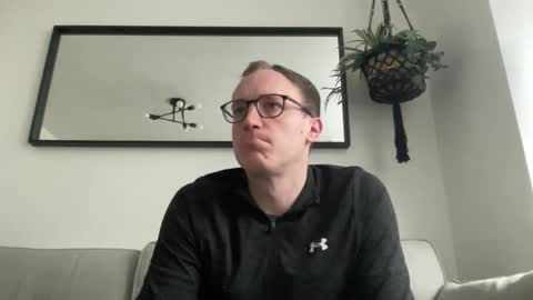 Snapshot of hotholby86 chatting on 02/09/25, 12:30 hotholby86 online show from 02/09/25, 12:30