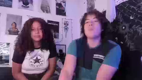 Sam and Nico online show from 09/09/25, 02:05