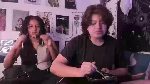 Sam and Nico online show from 09/11/25, 02:39