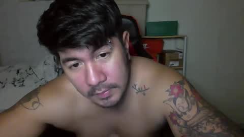 Snapshot of hothunkybear23 chatting on 12/05/24, 06:43 Khel online show from 12/05/24, 06:43