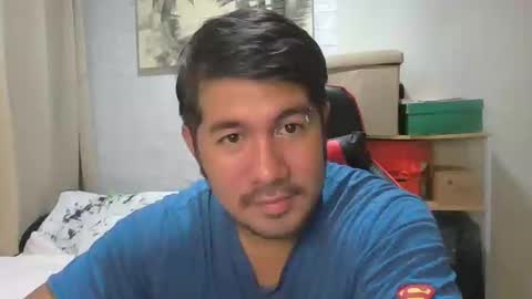 Snapshot of hothunkybear23 chatting on 12/11/24, 04:07 Khel online show from 12/11/24, 04:07