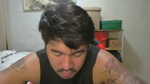 Snapshot of hothunkybear23 chatting on 12/13/24, 09:02 Khel online show from 12/13/24, 09:02