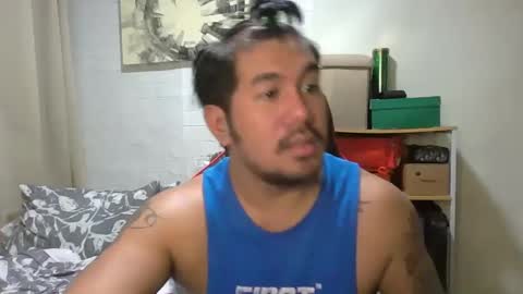 Snapshot of hothunkybear23 chatting on 12/23/24, 10:10 Khel online show from 12/23/24, 10:10