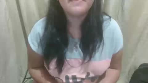 hotiemorenagurl18 online show from 09/15/25, 06:02