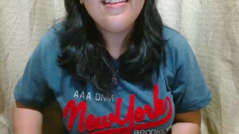 hotiemorenagurl18 online show from 10/14/25, 04:08