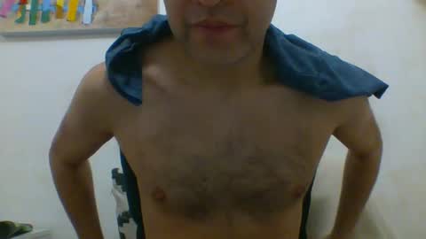 hottitan  twitter Marianoshcam online show from 10/25/25, 12:23