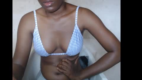 hotjessie0 online show from 12/17/25, 05:57