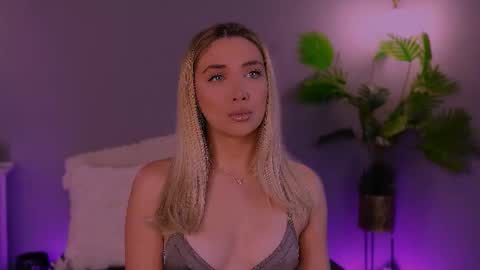 Maria online show from 11/24/25, 03:50