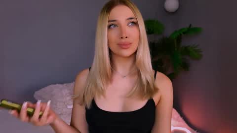 Maria online show from 04/27/26, 06:44