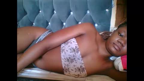 LOYCE online show from 11/10/25, 08:02