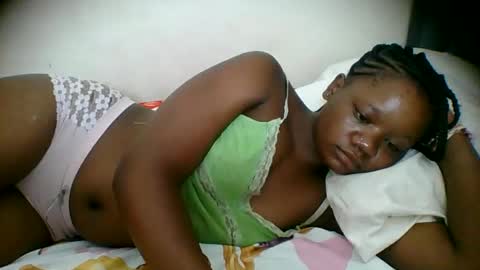 Snapshot of hotjeylee chatting on 04/19/26, 03:33 LOYCE online show from 04/19/26, 03:33